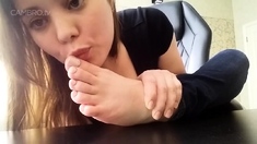 Maitresse Madelines solo foot fetish POV