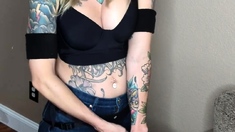 Close up fuck and cumshot