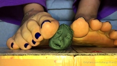 Flexible foot fetish masturbating with feet and hands
