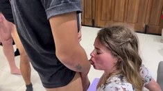 Girlfriend gets her mouth shared blow bang