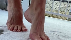 Lezlyan aka la_little_dancer_feet OnlyFans - Would you like