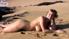 Tasty amateur blonde babe masturbating on web cam