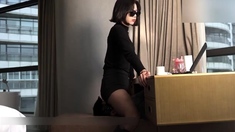 Chinese Femdom - Facesitting HumanChair HumanSeat