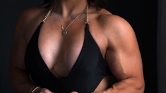 Big boob brunette masturbates on webcam