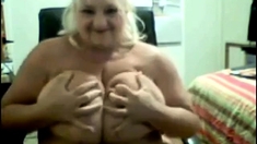 Mature Big Boobed Ssbbw Dildoes On Cam